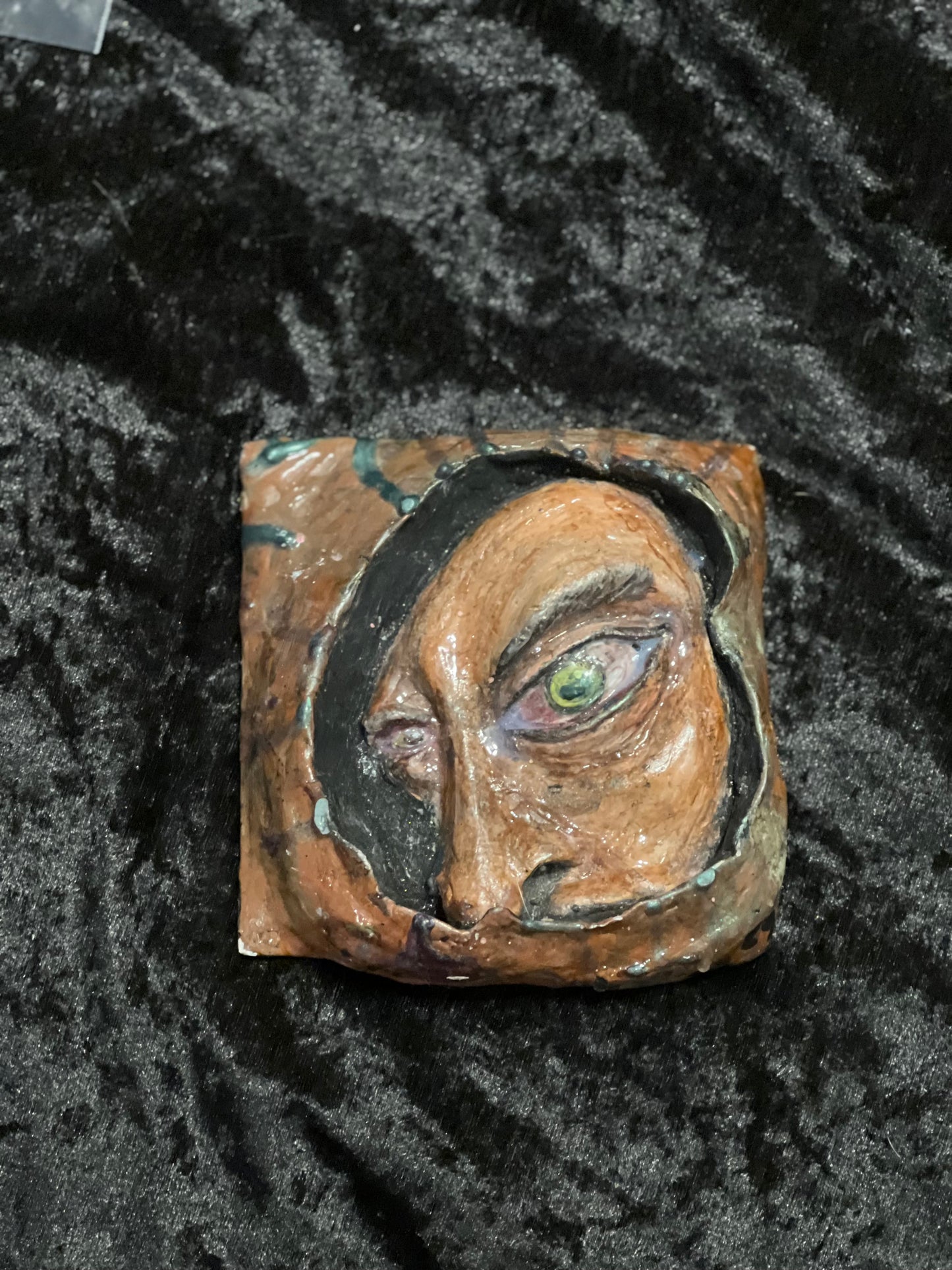 Black Mold Peeper - Small Wall Art